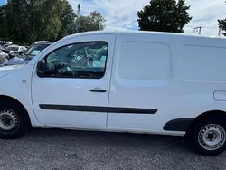 Weiß Gebraucht 2016 Mercedes Citan 111 Van / Kleinbus | 10.290 € (Fairer Preis)