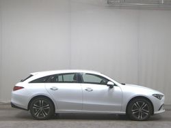 Weiß Gebraucht 2023 Mercedes CLA180 Shooting Brake Progressive Kombi | 18.680 € (Guter Preis)