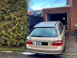 Beige Gebraucht 2003 Mercedes E270 Avantgarde Kombi | 3.900 € (Fairer Preis)