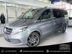 Grau Gebraucht 2022 Mercedes V300 Edition Van / Kleinbus | 50.990 € (Fairer Preis)