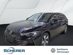 Grenadillschwarz metallic (metallic) Gebraucht 2024 VW Passat Business Kombi | 30.900 € (Superpreis)