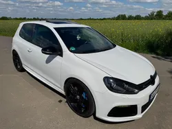 Weiß Gebraucht 2010 VW Golf VI R Limousine | 15.000 €