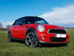 Rot Gebraucht 2013 Mini One Cabriolet Cabrio | 7.900 € (Fairer Preis)