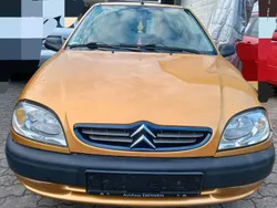 Gold Gebraucht 2001 Citroën Saxo Kleinwagen | 1.050 € (Etwas zu teuer)