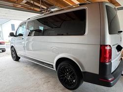 Silber Gebraucht 2018 VW Caravelle Van / Kleinbus | 21.900 € (Fairer Preis)