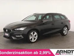 Midnight schwarz Gebraucht 2024 Seat Leon FR Limousine | 25.984 € (Fairer Preis)