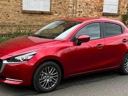 Rot Gebraucht 2021 Mazda 2 Kleinwagen | 14.000 € (Fairer Preis)