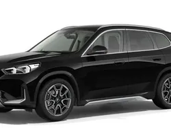 Schwarz uni Neu 2025 BMW iX1 xLine SUV | 54.500 € (Etwas zu teuer)