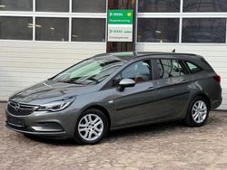 Grau Gebraucht 2018 Opel Astra Edition Kombi | 10.500 € (Etwas zu teuer)