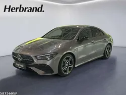 Metalliclack mountaingrau Gebraucht 2024 Mercedes CLA200 AMG Coupé | 34.890 € (Guter Preis)