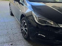 Schwarz Gebraucht 2019 Opel Astra Dynamic Kombi | 9.000 € (Guter Preis)