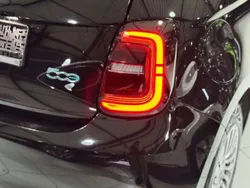 Onyx schwarz) (schwarz Gebraucht 2022 Fiat 500e Action Kleinwagen | 13.900 € (Fairer Preis)