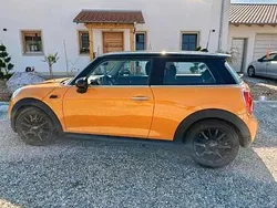 Orange Gebraucht 2017 Mini Cooper Kleinwagen | 11.900 € (Guter Preis)