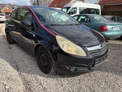 Schwarz Gebraucht 2007 Opel Corsa Edition Limousine | 1.990 € (Guter Preis)