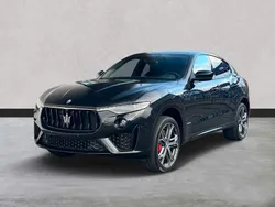 Nero ribelle Gebraucht 2021 Maserati Levante SUV | 55.800 € (Superpreis)