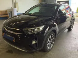 Schwarz Gebraucht 2020 Kia Stonic Vision SUV | 13.990 € (Fairer Preis)