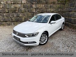 Weiß Gebraucht 2016 VW Passat Comfortline Limousine | 11.490 €