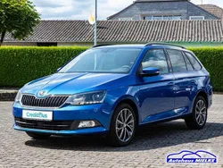 Blaumetallic (metallic) Gebraucht 2016 Skoda Fabia Style Kombi | 12.990 € (Fairer Preis)