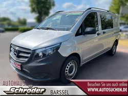 Silber Gebraucht 2021 Mercedes Vito Van / Kleinbus | 26.900 € (Fairer Preis)