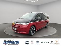 Deep black perleffekt/ fortan Gebraucht 2024 VW T7 Style Van | 67.470 €