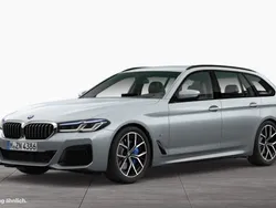 Grau Gebraucht 2021 BMW 540 M Sport Kombi | 43.990 € (Fairer Preis)