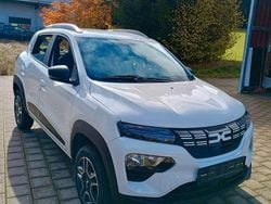 Weiß Gebraucht 2023 Dacia Spring Essentiel Kleinwagen | 10.500 € (Superpreis)