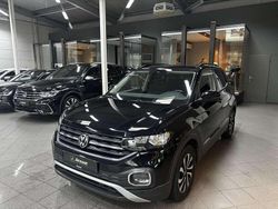 Deep black perleffekt (metallic) Gebraucht 2022 VW T-Cross Active SUV | 16.490 € (Fairer Preis)