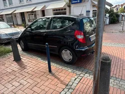 Schwarz Gebraucht 2008 Mercedes 200 Coupé | 2.850 €
