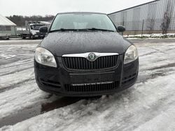 Schwarz Gebraucht 2010 Skoda Fabia Classic Kleinwagen | 1.950 € (Superpreis)