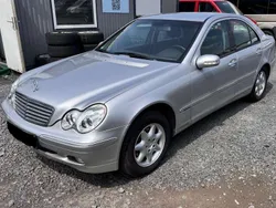 Silber Gebraucht 2001 Mercedes C180 Elegance Limousine | 2.999 € (Fairer Preis)
