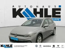 Grau Gebraucht 2024 VW Golf VIII Life Limousine | 28.389 € (Fairer Preis)