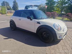 Weiß Gebraucht 2007 Mini Cooper Kleinwagen | 3.795 € (Fairer Preis)