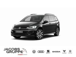 Schwarz Gebraucht 2024 VW Touran Style Van / Kleinbus | 36.940 € (Superpreis)