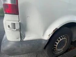 Weiß Gebraucht 2005 VW T5 Van | 2.100 €