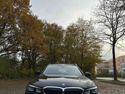 Schwarz Gebraucht 2021 BMW 320 Sport Line Kombi | 22.999 € (Superpreis)