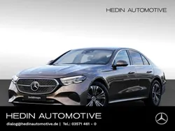 Braun Gebraucht 2024 Mercedes E200 Avantgarde Limousine | 47.390 € (Fairer Preis)