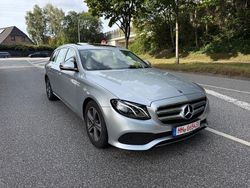 Grau Gebraucht 2018 Mercedes E220 Limousine | 16.800 € (Superpreis)