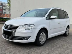 Weiß Gebraucht 2009 VW Touran Van / Kleinbus | 3.450 € (Superpreis)