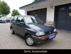 Grau Gebraucht 1996 Kia Pride 4 Limousine | 1.999 €