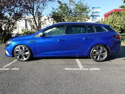 Blau Gebraucht 2021 Renault Mégane GrandTour R.S. Kombi | 17.700 € (Superpreis)