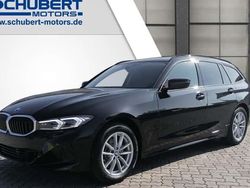 Schwarz Gebraucht 2025 BMW 320 Comfort Edition Kombi | 48.490 €
