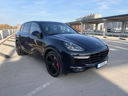 Blau Gebraucht 2015 Porsche Cayenne Turbo SUV | 27.990 €