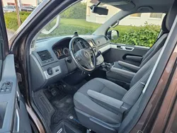 Braun Gebraucht 2015 VW T5 Comfortline Van | 25.999 €
