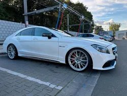 Weiß Gebraucht 2012 Mercedes CLS63 AMG Limousine | 39.900 €
