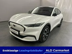 Weiß Gebraucht 2022 Ford Mustang Mach-E SUV | 31.980 € (Superpreis)