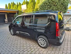 Schwarz Gebraucht 2021 Citroën Berlingo Feel Van / Kleinbus | 19.999 € (Etwas zu teuer)