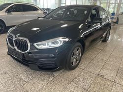 Schwarz ii/bonnet fl Gebraucht 2021 BMW 118 Advantage Kleinwagen | 19.289 € (Fairer Preis)