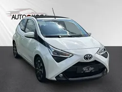 Weiß Gebraucht 2018 Toyota Aygo x-sky Kleinwagen | 13.390 € (Fairer Preis)