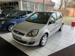 Silber Gebraucht 2005 Ford Fiesta Ghia Kleinwagen | 4.990 € (Teuer)