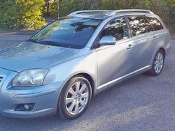 Grau Gebraucht 2008 Toyota Avensis Team Kombi | 3.350 € (Teuer)